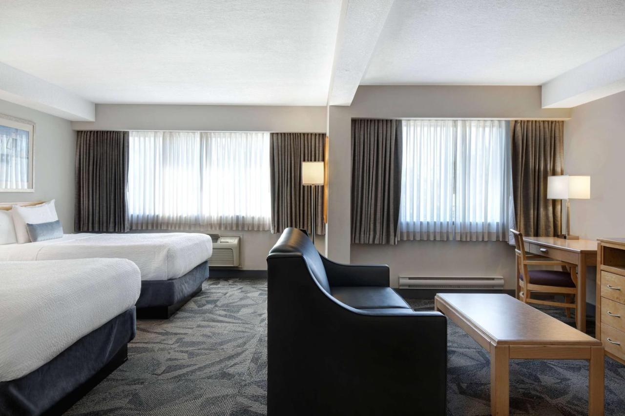 Days Inn By Wyndham Victoria Airport Sidney Εξωτερικό φωτογραφία