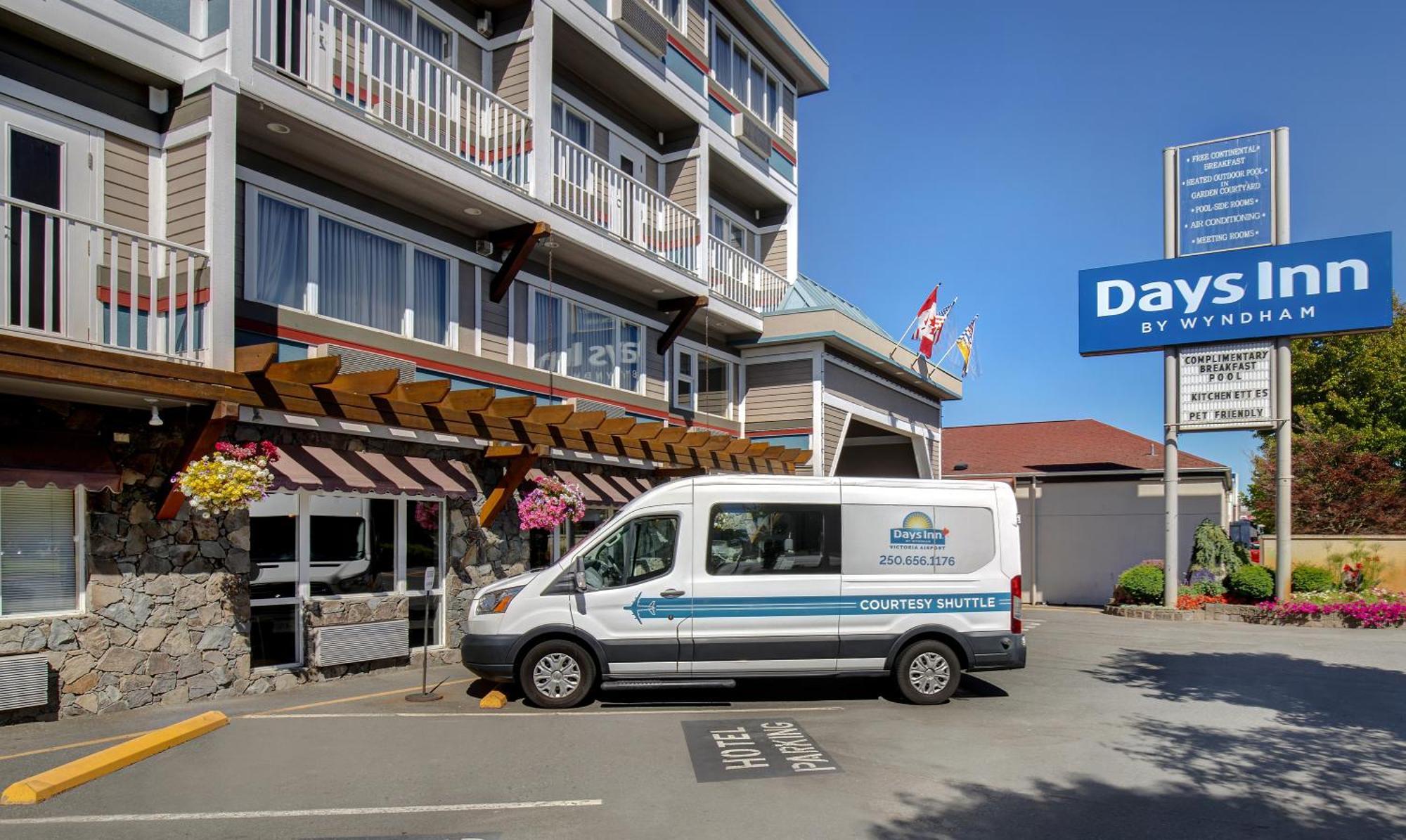 Days Inn By Wyndham Victoria Airport Sidney Εξωτερικό φωτογραφία