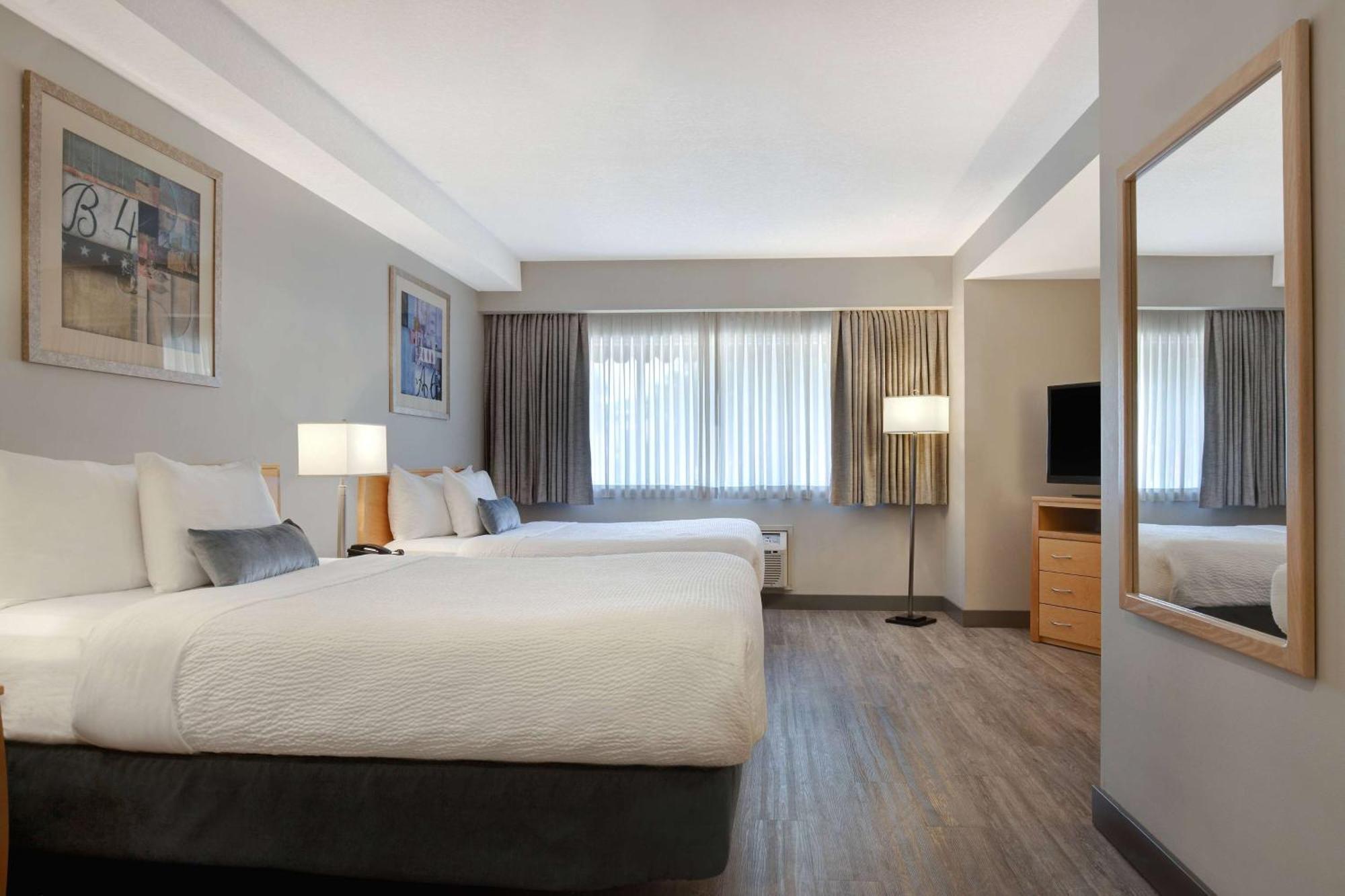 Days Inn By Wyndham Victoria Airport Sidney Εξωτερικό φωτογραφία