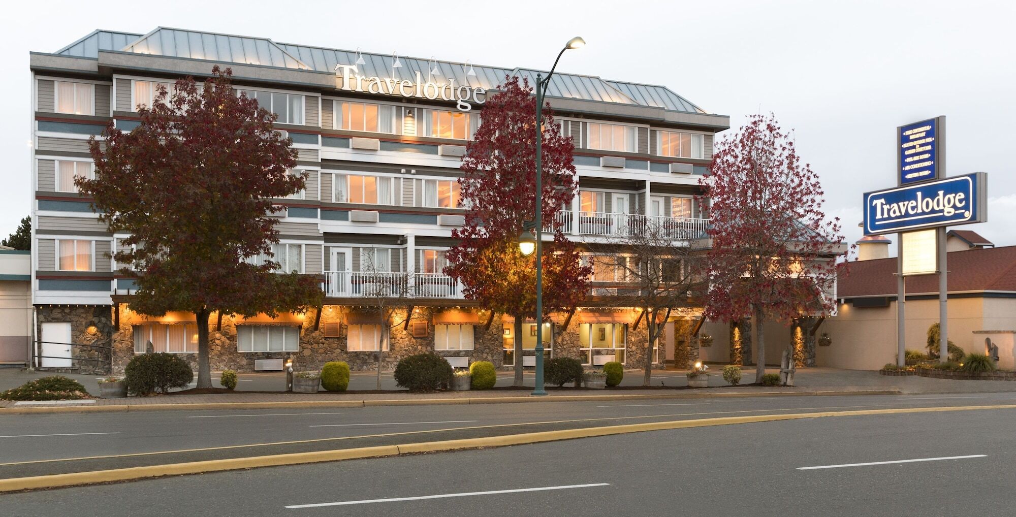 Days Inn By Wyndham Victoria Airport Sidney Εξωτερικό φωτογραφία
