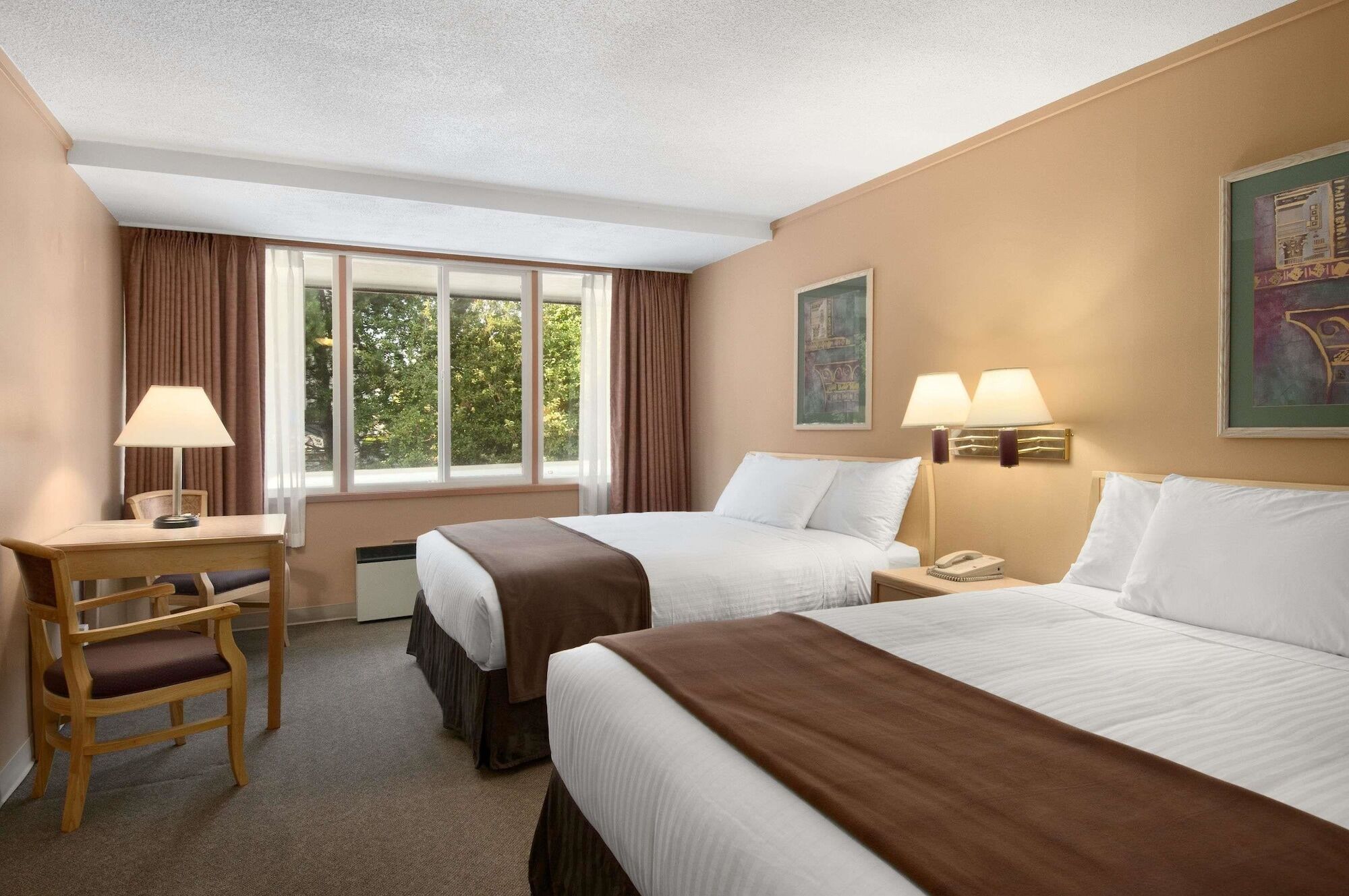 Days Inn By Wyndham Victoria Airport Sidney Εξωτερικό φωτογραφία